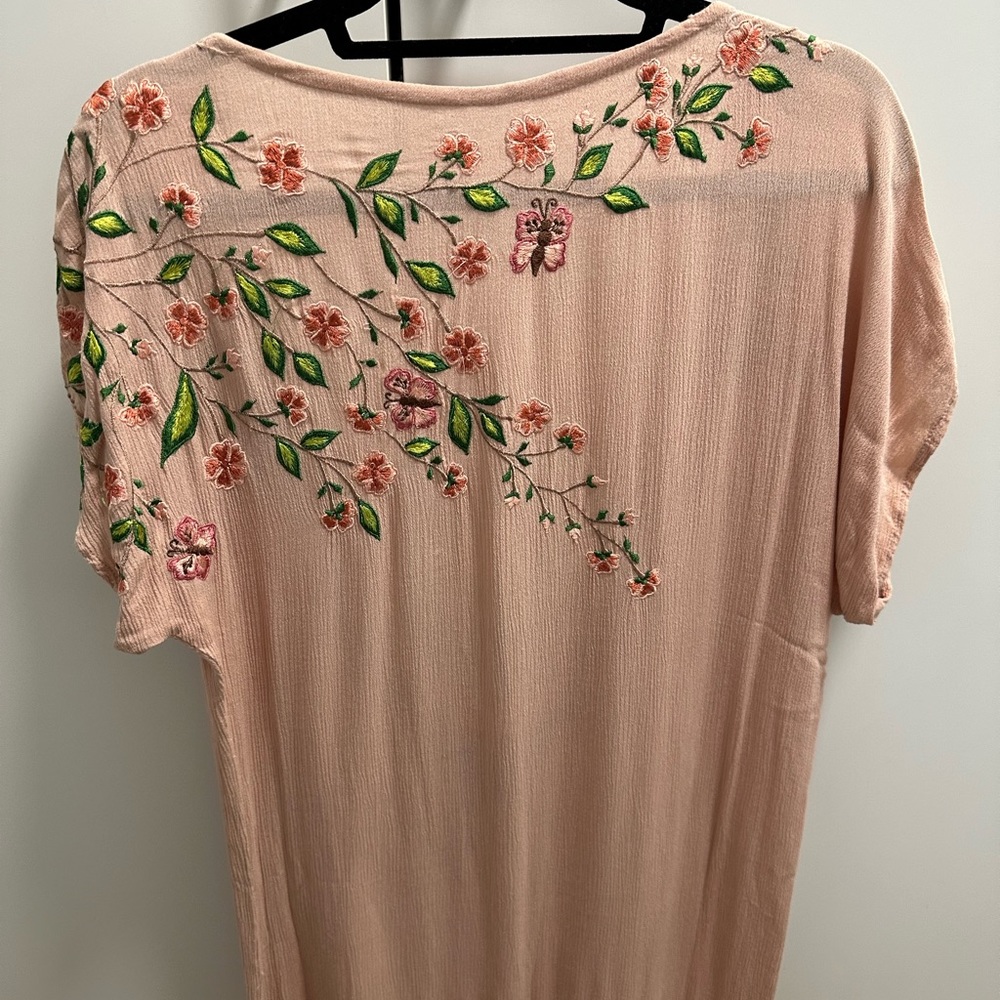 Maxi embroidered dress
